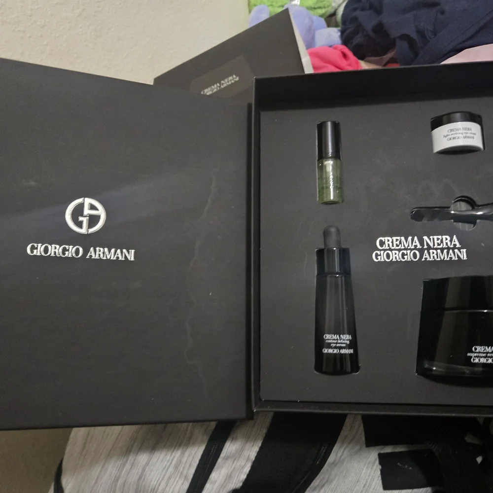 Giorgio Armani Crema Nera Skincare Set - Black